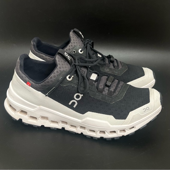 On Cloud Cloud Ultra Trail Running Shoes Womens Sz 7.5 Black & White - Picture 6 of 14